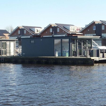 Modern Houseboat With Air Conditioning Located In Marina Uitgeest Exterior foto